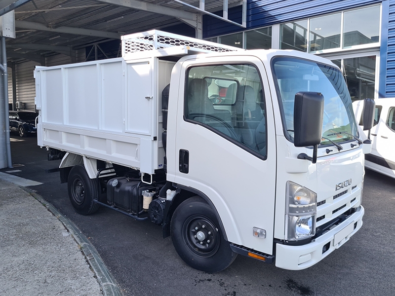 ISUZU - Truck